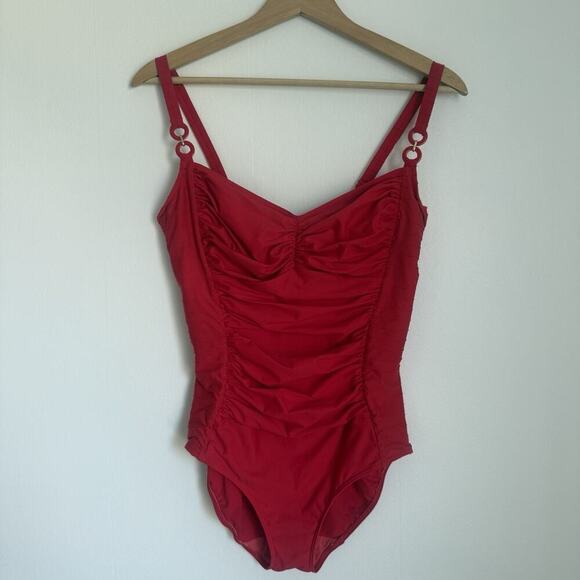 PRIMA DONNA Sherry One Piece Swimsuit True Red Ruching Slimming Resort Size 36E - Picture 1 of 13
